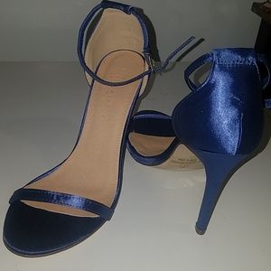 4" Blue beauty 👠💎